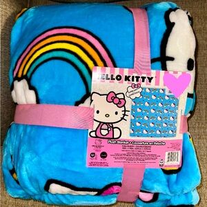 Hello Kitty Plush blanket size Full/Queen 90in. x 90in.